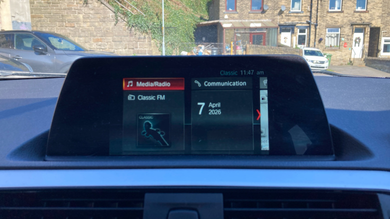 BMW 1 Series 118i [1.5] SE 5dr [Nav] Step Auto Petrol Hatchback